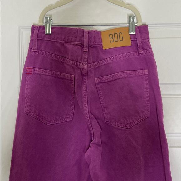 BDG Cowboy Jean Loose Fit Jeans in Bold Purple womens size 27 - Picture 3 of 5